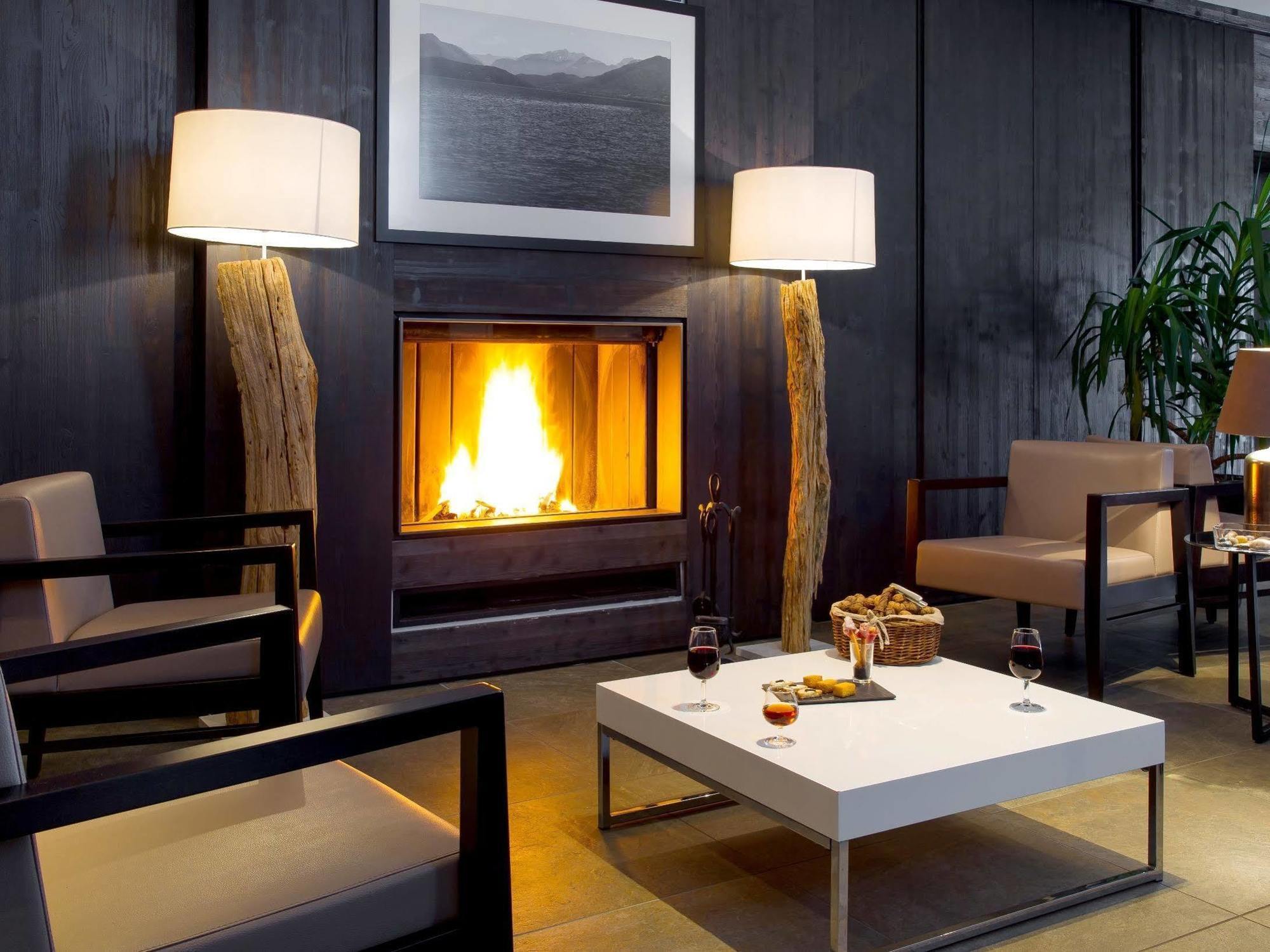 Hotel Blanc Marigny-Saint-Marcel Esterno foto